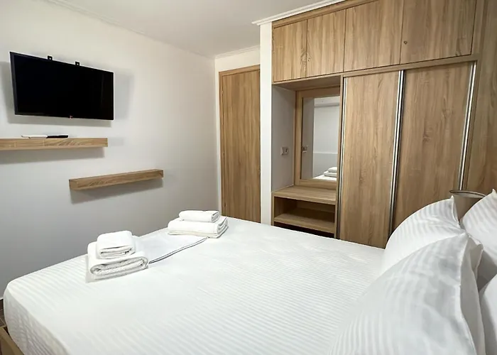 Apartment Spyros Stone *