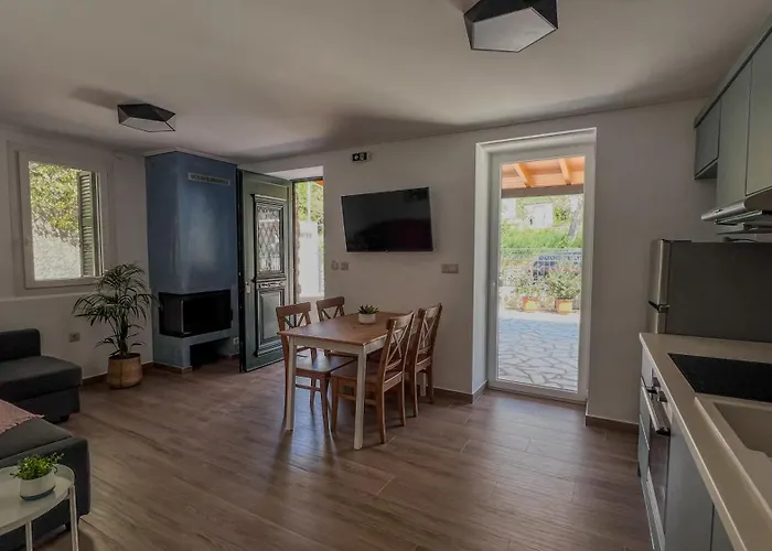 Spyros Stone Apartment