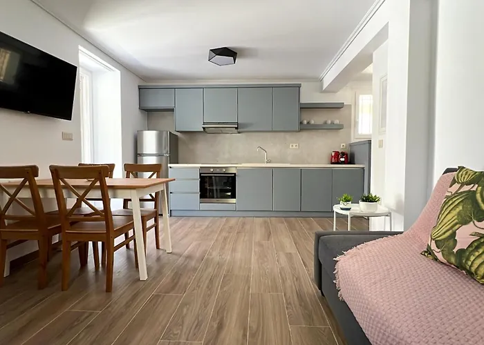 Apartment Spyros Stone