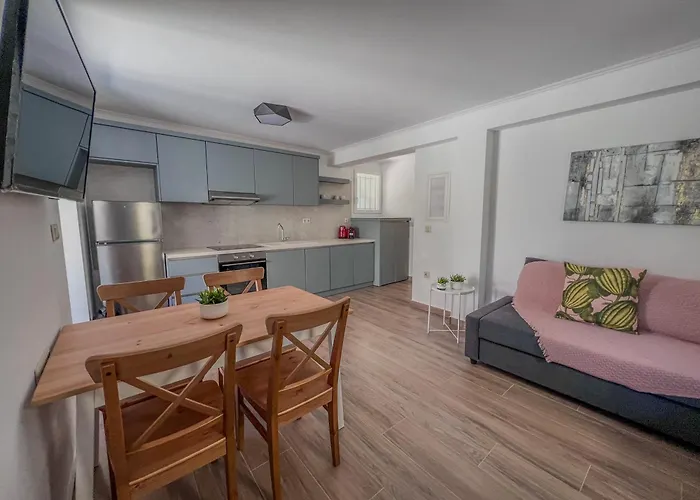 Apartment Spyros Stone *